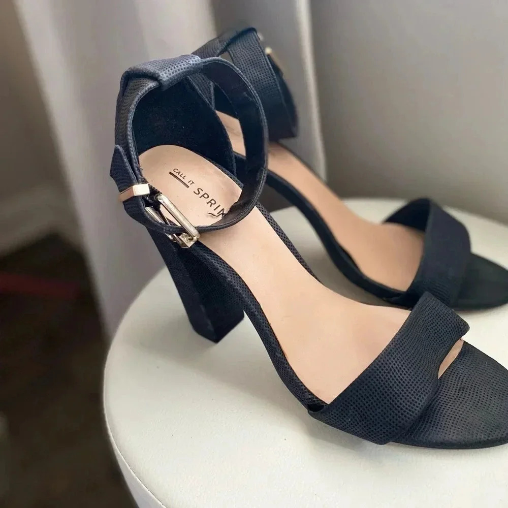 Call It Spring Black Block Heel Sandals Size 9 Ankle Strap Textured Dress Shoe - Picture 3 of 9
